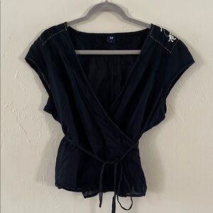 GAP Black Wrap Blouse BoHo Floral Embroidery Cotton